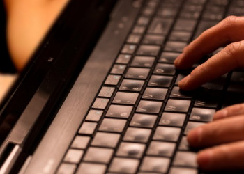 Polícia Civil prende suspeito de armazenar e compartilhar pornografia infantojuvenil em Teresina