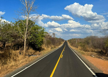 Piauí deve ter 100% da malha viária em boas condições até 2026, afirma governador Rafael Fonteles