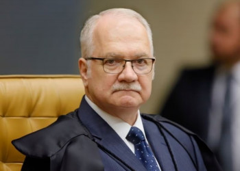 Fachin sinaliza retomada de sessões do STF após três cancelamentos em meio à crise