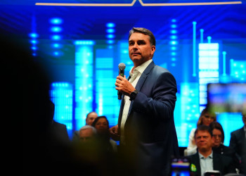 Vitória de Flávio Bolsonaro completaria ‘mapa de Trump’ na América Latina, aponta NYT