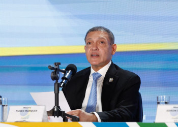 TSE nega acusação de Flávio Bolsonaro sobre expulsão de fiscais de sala-cofre