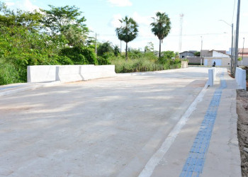 Prefeitura de Floriano entrega duas importantes pontes à população durante comemoração de 128 anos da cidade