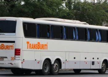 Bandidos armados sequestram ônibus e assaltam passageiros durante viagem entre Maranhão e Piauí