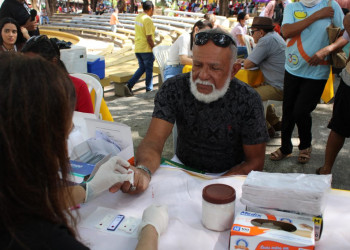 Julho Amarelo: Sesapi encerra campanha com testagem e serviços na Praça da Bandeira em Teresina
