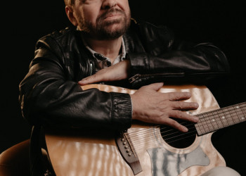 Projeto Seis e Meia abre o segundo semestre com show de Peninha em Teresina