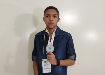 Estudante da rede estadual fica entre os 8 melhores do Brasil na ONIA e avança para seletiva internacional na China