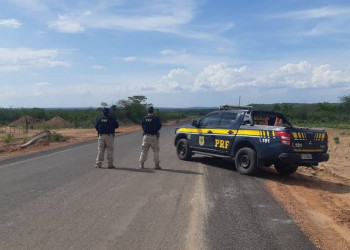 Homem é atropelado e morto por ônibus em rodovia do Piauí; motorista fugiu do local
