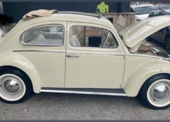 Michelle diz que polícia revistou Fusca para conferir se Bolsonaro estava dentro do carro