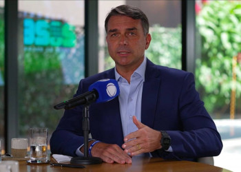 Assista à entrevista exclusiva da RECORD com Flávio Bolsonaro (PL), candidato à Presidência
