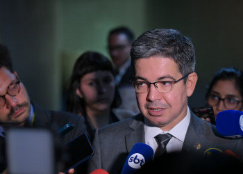 Senado adia votação do fim da 6x1 por falta de votos e deixa PEC para depois das eleições