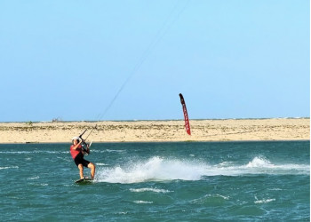 Evento internacional kitesurf realizado na praia de Macapá reforça potencial esportivo e turístico do litoral piauiense