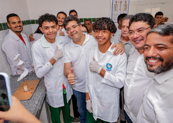 Com investimento de R$ 4,5 milhões, Rafael Fonteles entrega ampliação de tradicional escola de Altos