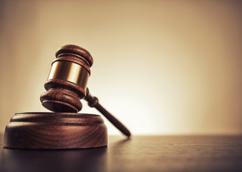 Ex-prefeito que nomeou parentes seus, do vice e de secretários municipais é condenado por nepotismo no Piauí