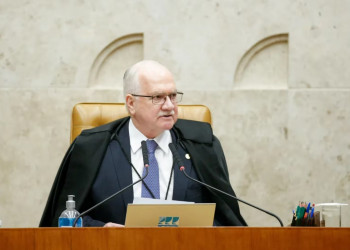 Fachin suspende decisões de Mendonça e Dino sobre Andrei e tira Moraes do inquérito das fake news