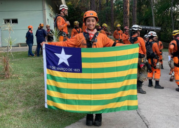 Única mulher entre quase 30 homens, bombeira militar do Piauí é destaque durante curso de elite realizado em Minas Gerais