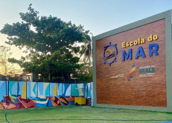 Governador Rafael Fonteles e secretário Washington Bandeira inauguram a Escola do Mar em Luís Correia, Piauí