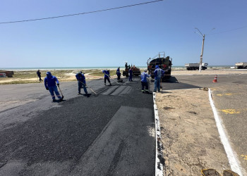 Seinfra recupera pavimentação asfáltica na orla da praia de Atalaia em Luís Correia