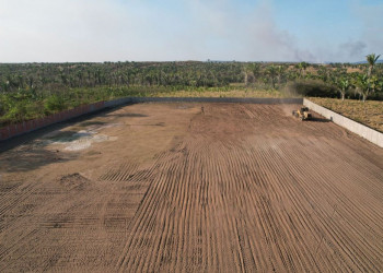 Governo do Piauí investe mais de R$ 1 milhão na construção de estádio de futebol em Água Branca