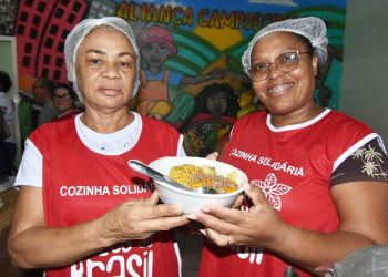 Movimento dos Pequenos agricultores distribui até 150 quentinhas por dia para desabrigados em Picos