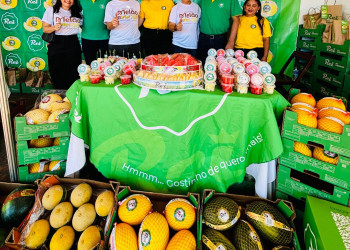 Produtores firmam contratos que somam mais de R$ 1,5 milhão em crédito durante o Festival Melão e Mel