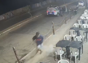Vídeo mostra troca de tiros entre polícia e assaltante que deixou criança ferida em Teresina