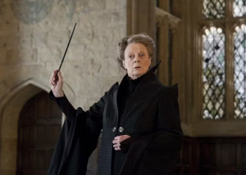 Atriz de Harry Potter e Downton Abbey, Dame Maggie Smith, morre aos 89 anos em Londres