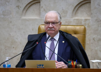 Edson Fachin promete fim do inquérito das fake news em meio à crise no Supremo