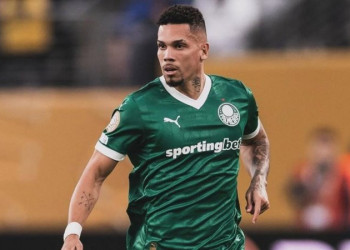 Paulinho confirma que vai perder o restante da temporada por cirurgia: ‘Fui ao meu limite’