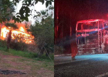Ônibus com turistas fica destruído ao pegar fogo após apresentar problema mecânico no litoral do Piauí