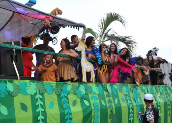 Muita folia e alegria marcam retorno do Corso de Teresina; confira cobertura