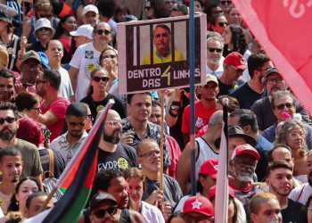 Esquerda vai às ruas em diversas capitais contra anistia e PEC da Blindagem