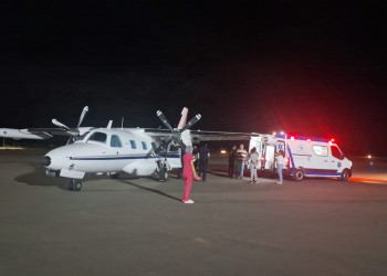 Sinalização noturna recém-inaugurada em pista de voo de Uruçuí permite transferência de paciente em UTI aérea