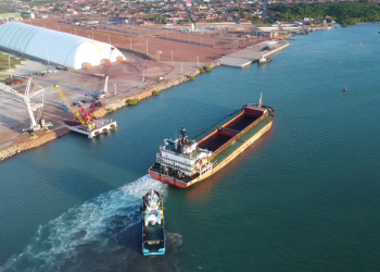 Após 116 anos, Porto Piauí inicia operações com exportação de minério de ferro para a China; entenda a logística