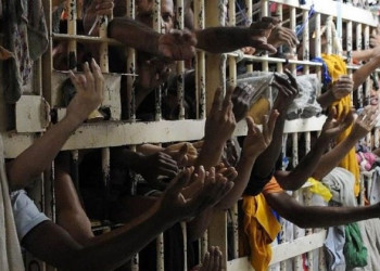 OAB diz que advogados continuam com direito a prisão especial