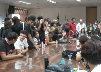 Estudantes pedem indenização à família de Janaína Bezerra, memorial na UFPI e polícia não armada