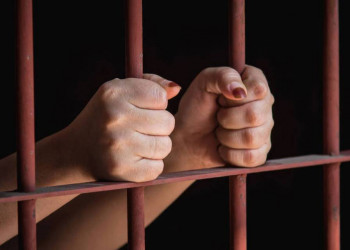 Mulher condenada por homicídio cometido em vingança pela morte do pai é presa no Piauí