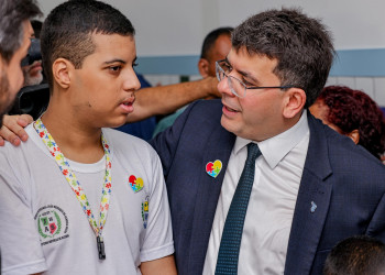 Governador Rafael Fonteles sanciona lei que institui Semana Estadual da Maternidade Atípica