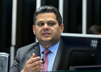 Alcolumbre dá seguimento à quebra de sigilos de Lulinha aprovada pela CPMI do INSS