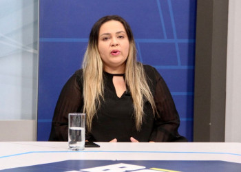 Citando Firmino Filho e pedindo voto para Lula, Ravenna Castro diz que sua candidatura vem do povo