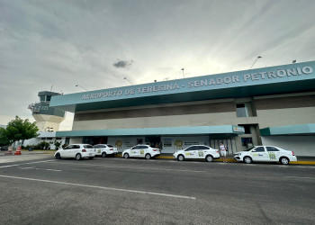 Pista do Aeroporto de Teresina é interditada para reparo emergencial após fortes chuvas