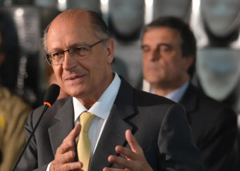 Reforma tributária vai ampliar investimentos e exportações, diz Alckmin