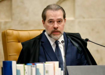 Mendes defende atuação de Toffoli no inquérito do Banco Master