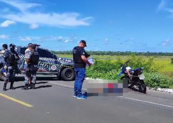 Jovem é encontrado morto em estrada no litoral do Piauí; polícia suspeita de execução