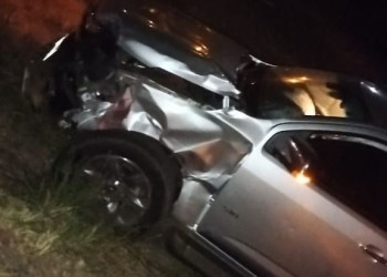 Colisão frontal entre caminhonete e moto mata homem de 40 anos em Demerval Lobão, Piauí