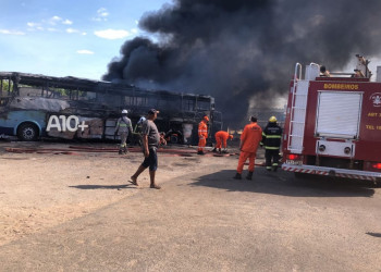 Ônibus e caminhões pegam fogo nas proximidades de posto na zona Sudeste de Teresina; VÍDEO!