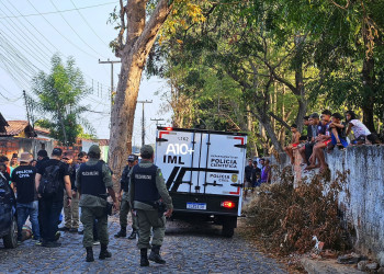 Homem é surpreendido e executado a tiros na porta de casa na zona Sudeste de Teresina