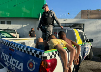 PM prende dupla com drogas e dinheiro na zona Sudeste de Teresina; um deles é foragido da justiça