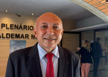 “A população não quer abrir mão de um deputado”, diz Warton após derrota em Altos