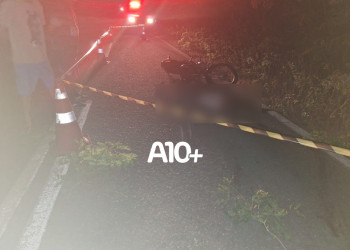 Homem é surpreendido e executado a tiros enquanto pilotava motocicleta no litoral do Piauí; polícia investiga