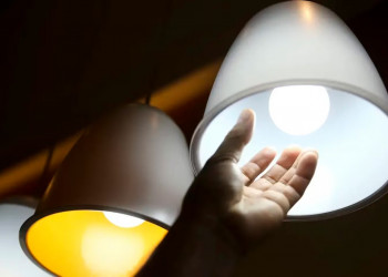 Conta de energia elétrica permanecerá sem cobrança extra em março